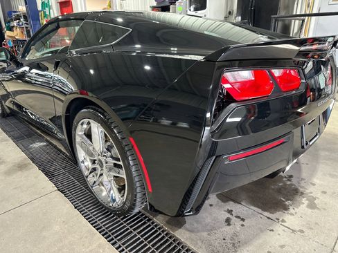 Used 2015 Chevrolet Corvette Stingray Coupe w/ 2LT Preferred Equipment Group image 5