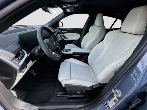 New 2026 BMW X2 xDrive28i w/ Technology Package AWD/4WD image 15