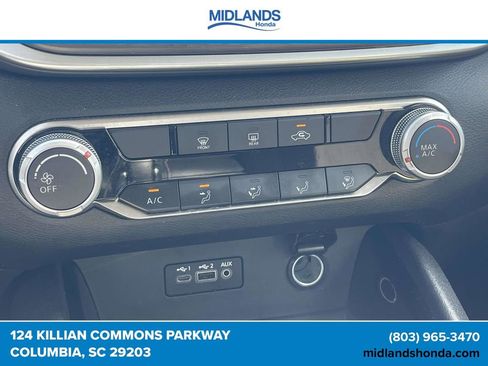 Used 2024 Nissan Altima 2.5 SV FWD image 27