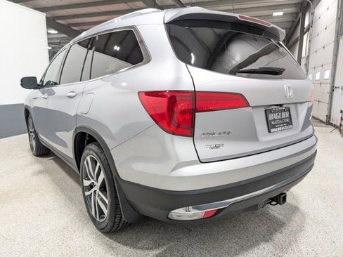 Used 2017 Honda Pilot Elite image 5