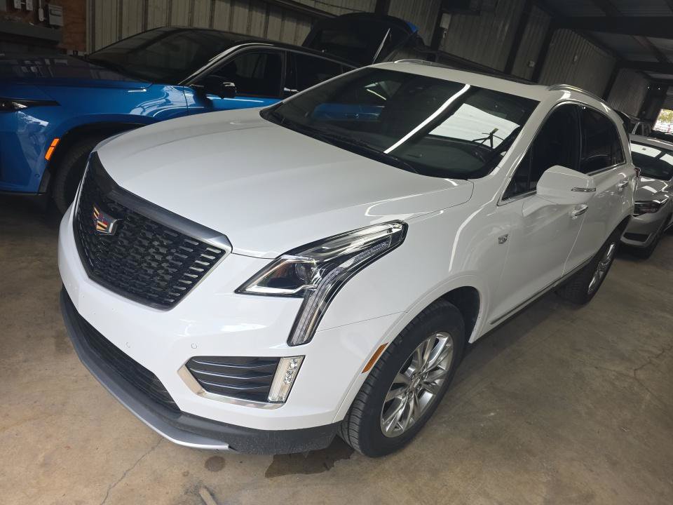 Used 2020 Cadillac XT5 Premium Luxury FWD image 3
