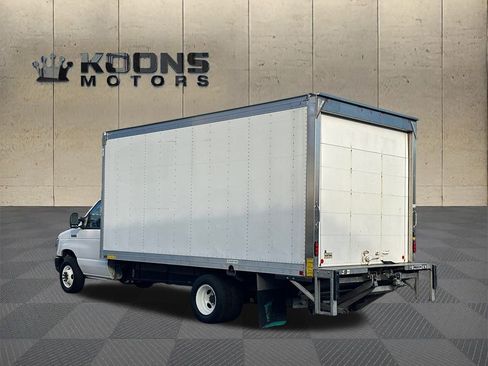 Used 2019 Ford E-350 and Econoline 350 Super Duty w/ Power Windows & Locks Group image 6