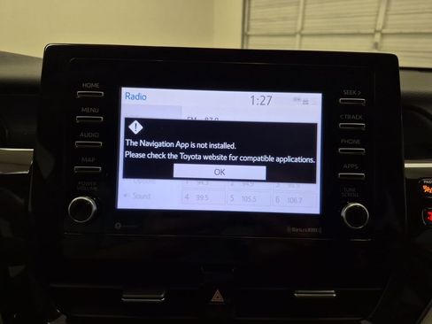 Used 2022 Toyota Camry LE image 13