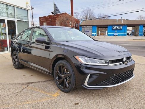 New 2026 Volkswagen Jetta SE image 6