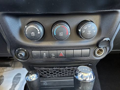 Used 2017 Jeep Wrangler Unlimited Sport w/ Quick Order Package 24S image 22