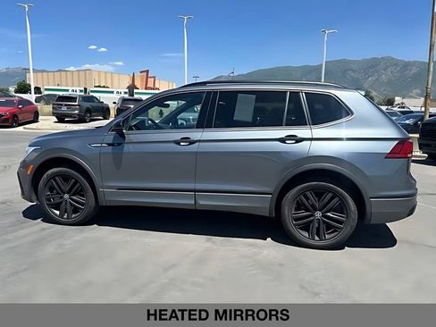 Used 2022 Volkswagen Tiguan SE R-Line AWD/4WD image 6