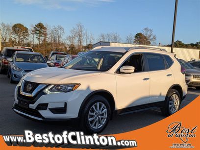 Used 2018 Nissan Rogue SV w/ Premium Package