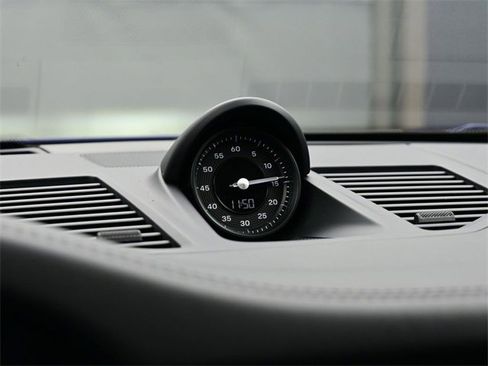 Used 2024 Porsche 911 Carrera GTS image 12