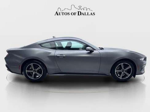 Used 2025 Ford Mustang Coupe image 10