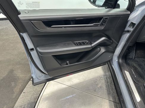 Certified 2024 Porsche Cayenne Turbo GT image 14