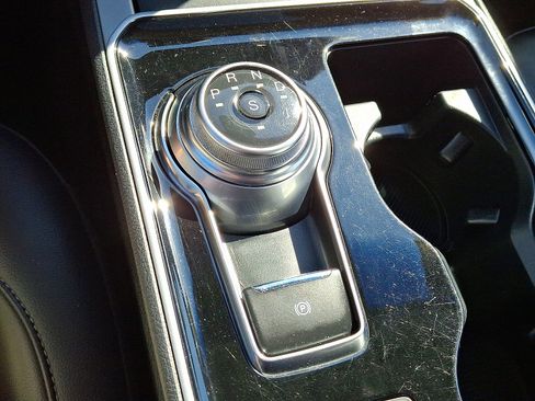 Used 2020 Ford Edge SEL w/ Convenience Package image 15