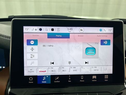 Used 2024 Jeep Compass Limited w/ Elite Group image 14