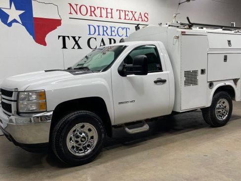 Used 2014 Chevrolet Silverado 3500 W/T image 12
