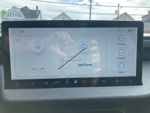 New 2025 Ford Maverick XLT w/ XLT Luxury Package FWD image 17