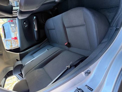 Used 2011 Nissan Juke S FWD image 15