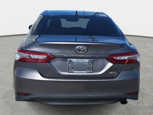 Used 2019 Toyota Camry XLE w/ Navigation Package image 6