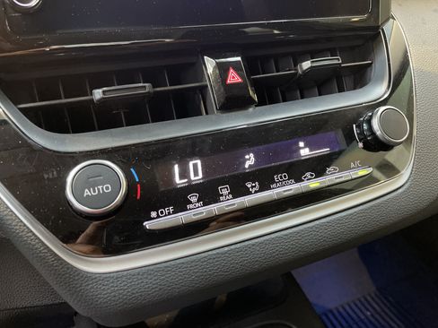 Used 2025 Toyota Corolla LE FWD image 25