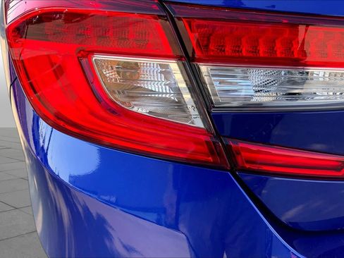 Used 2021 Honda Accord Sport image 28