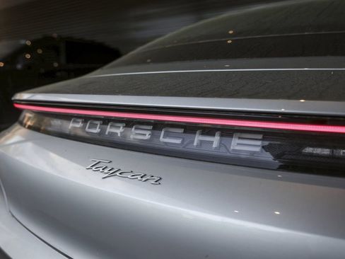Certified 2025 Porsche Taycan image 15