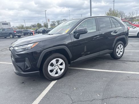 Certified 2025 Toyota RAV4 LE AWD/4WD image 36