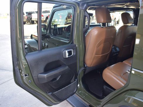 Used 2021 Jeep Wrangler Unlimited Sahara w/ Safety Group image 10