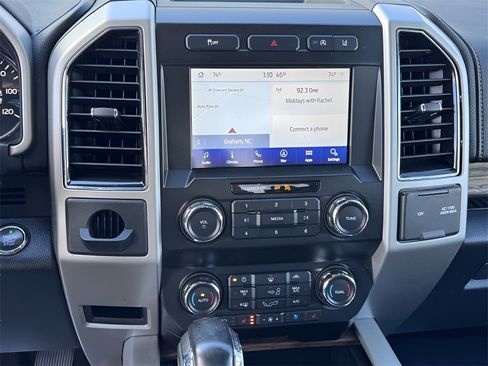 Used 2020 Ford F150 Lariat image 7