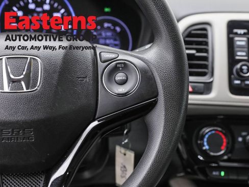 Used 2019 Honda HR-V LX image 16