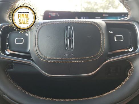 New 2025 Lincoln Navigator Black Label image 21