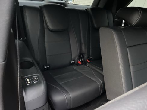 Certified 2025 Mercedes-Benz GLS 450 4MATIC image 49