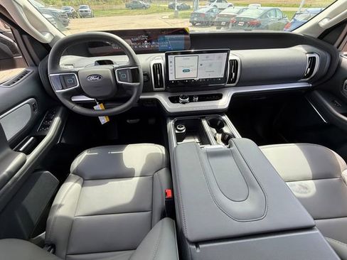 New 2026 Ford Expedition Active AWD/4WD image 7
