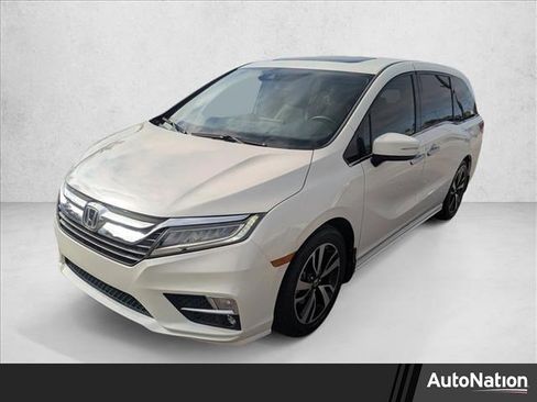 Used 2018 Honda Odyssey Elite image 1