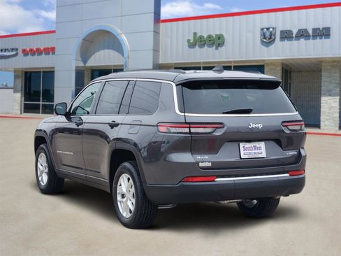 New 2025 Jeep Grand Cherokee L Laredo image 4