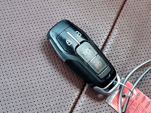 Used 2017 Ford Mustang Premium image 38