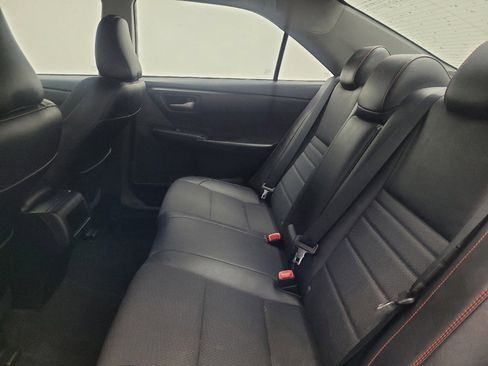 Used 2016 Toyota Camry SE FWD image 18