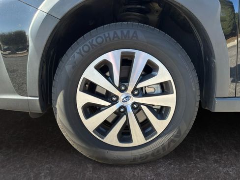Used 2023 Subaru Outback Premium AWD/4WD image 9