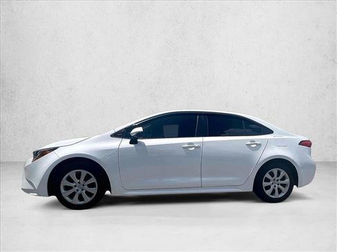 Used 2021 Toyota Corolla LE FWD image 6