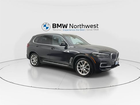 Used 2022 BMW X5 xDrive40i w/ Premium Package AWD/4WD image 6