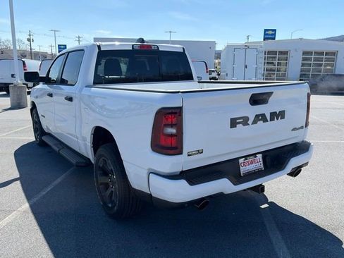 New 2026 RAM 1500 Express AWD/4WD image 5
