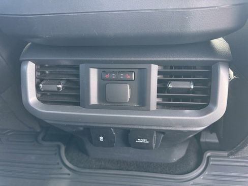 Used 2022 Ford F150 Lariat w/ Equipment Group 502A High image 35