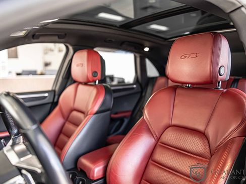 Used 2018 Porsche Macan GTS w/ Premium Package Plus image 18