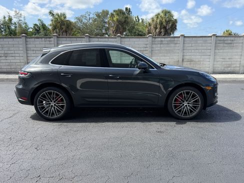 Certified 2024 Porsche Macan S AWD/4WD image 7