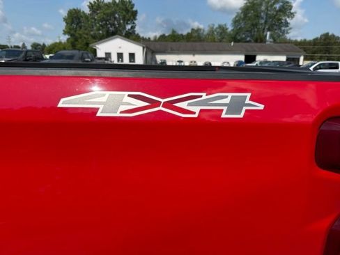 Used 2020 Chevrolet Silverado 1500 Custom w/ Custom Value Package AWD/4WD image 10