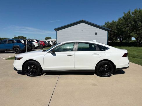 Used 2024 Honda Accord LX image 3