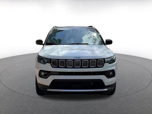 Used 2025 Jeep Compass Limited AWD/4WD image 4