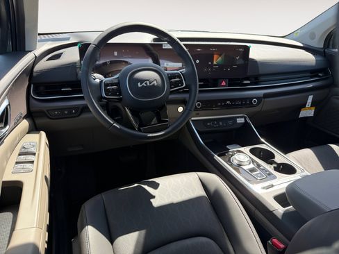 New 2026 Kia Carnival SX FWD image 15