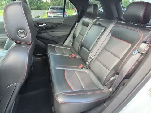 Used 2023 Chevrolet Equinox RS w/ RS Leather Package AWD/4WD image 9