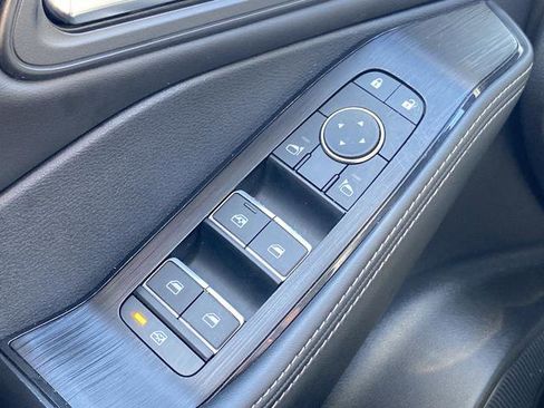 Used 2024 Nissan Rogue SL w/ SL Premium Package image 29