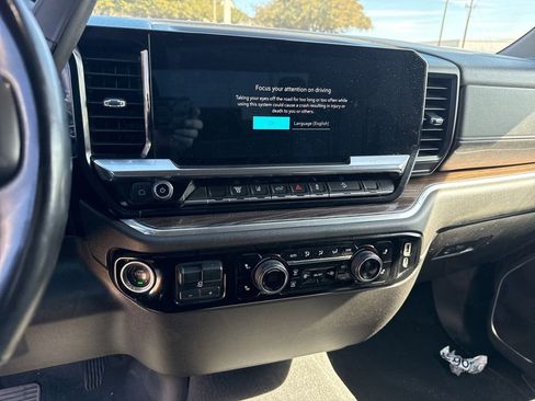 Used 2024 Chevrolet Silverado 2500 LT image 14