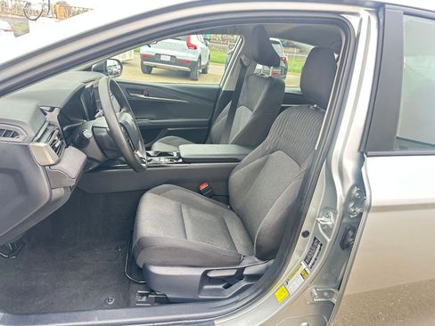 Used 2025 Toyota Camry LE image 36