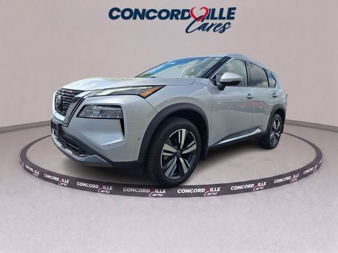Used 2023 Nissan Rogue SL w/ SL Premium Package AWD/4WD image 3